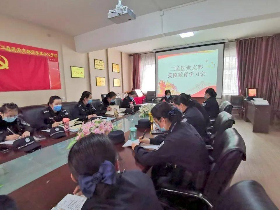 在家也能做大厨,鲍鱼炖汤,潮汕人餐桌上常见的一道汤,做法简单-你的有问必答平台